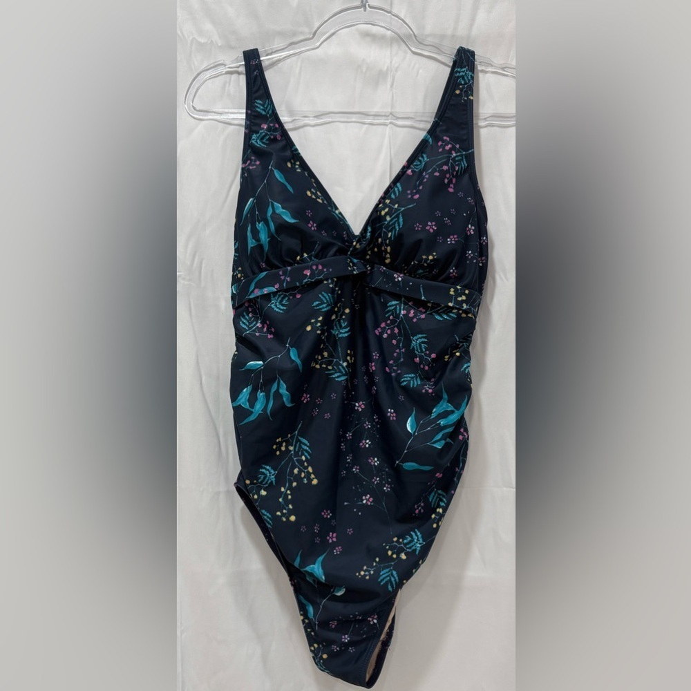 NWT East Elegant Womens Maternity Floral One Piece Swimsuit V-Neck Size M Beach - Picture 2 of 7
